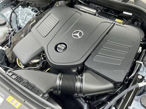 Certified 2025 Mercedes-Benz GLC 300 4MATIC image 27