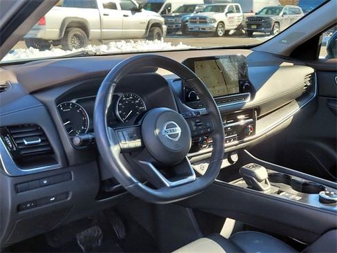 Used 2021 Nissan Rogue SL w/ Premium Package image 11