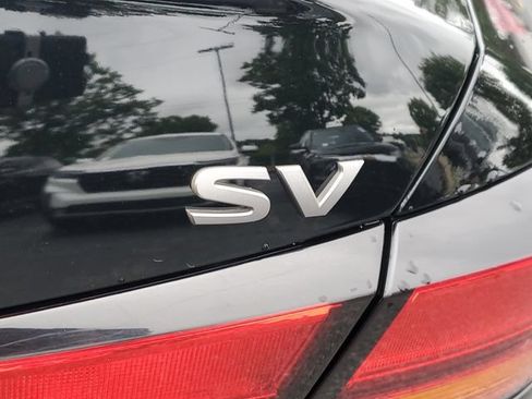 Used 2024 Nissan Altima 2.5 SV FWD image 7