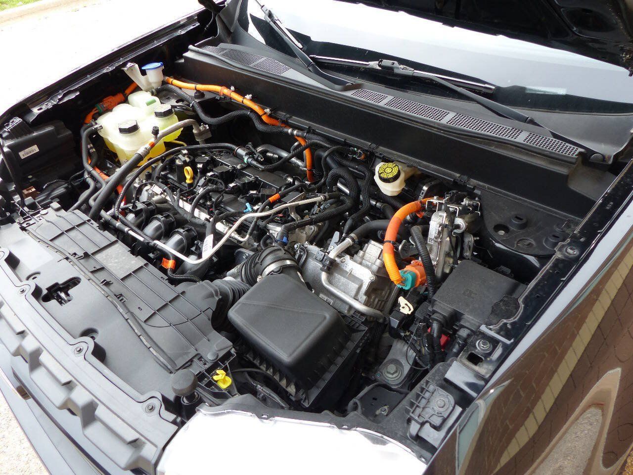 Used 2022 Ford Maverick XL FWD image 19