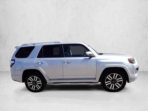 Used 2018 Toyota 4Runner Limited AWD/4WD image 5