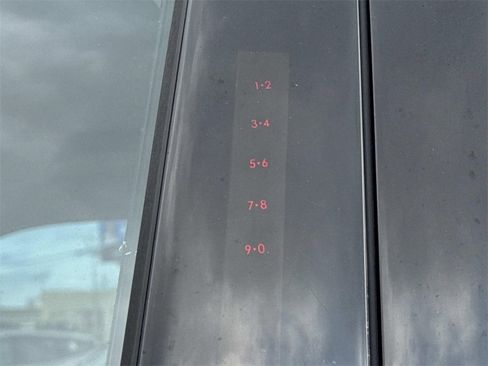 Used 2020 Ford Explorer Limited image 23