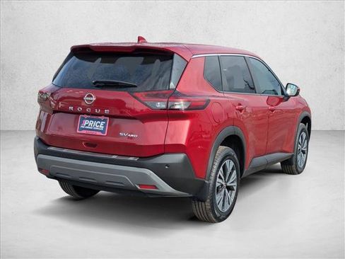 Used 2022 Nissan Rogue SV image 5