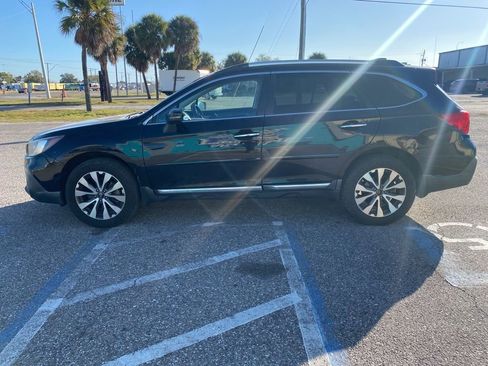 Used 2018 Subaru Outback 2.5i Touring image 6