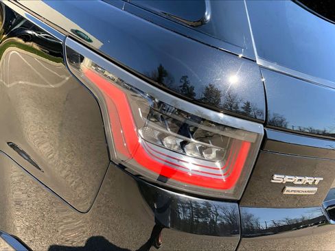 Used 2019 Land Rover Range Rover Sport Supercharged AWD/4WD image 27