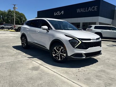 Certified 2024 Kia Sportage EX FWD image 2