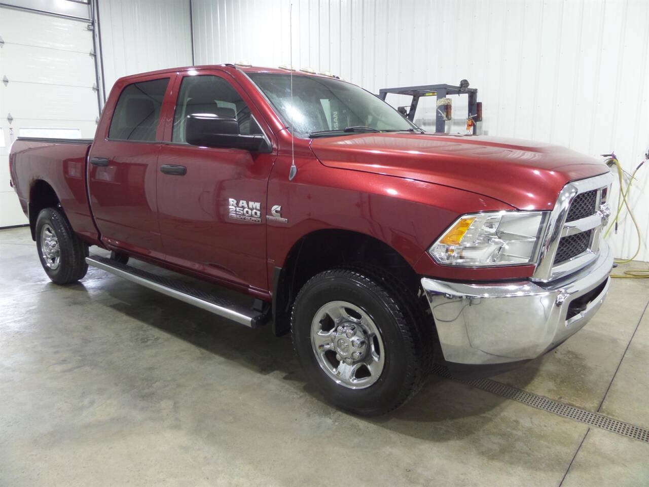 Used 2013 RAM 2500 Tradesman w/ Chrome Appearance Group AWD/4WD image 3