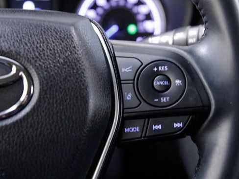 Used 2021 Toyota Venza LE image 27