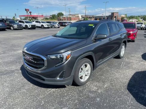 Used 2020 GMC Terrain SLE w/ Driver Convenience Package FWD image 5