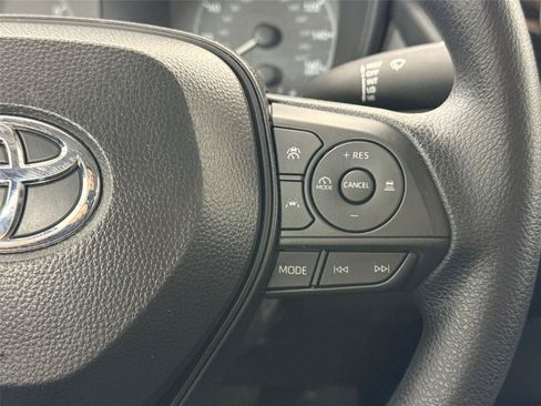 Certified 2025 Toyota Corolla LE FWD image 18
