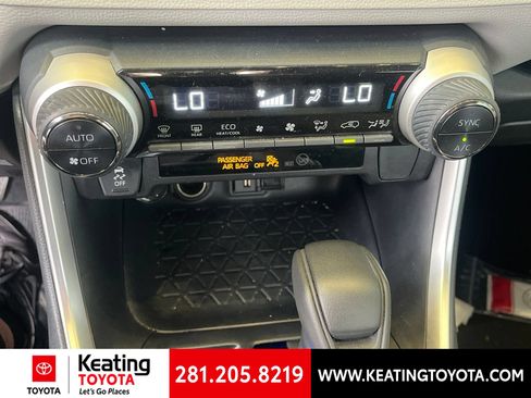 Used 2022 Toyota RAV4 XLE w/ Convenience Package AWD/4WD image 15