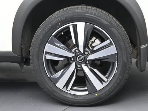 Certified 2023 Nissan Rogue SL w/ SL Premium Package AWD/4WD image 24
