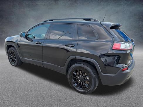 Used 2023 Jeep Cherokee Altitude Lux AWD/4WD image 3