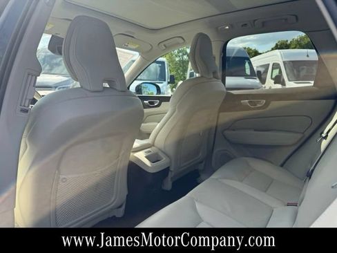 Used 2024 Volvo XC60 B5 Plus w/ Protection Package Premier AWD/4WD image 20