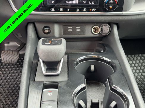 Used 2025 Nissan Rogue SV AWD/4WD image 27