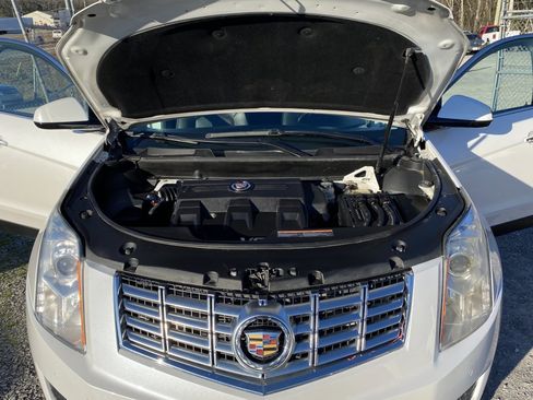 Used 2014 Cadillac SRX Luxury w/ Driver Awareness Package image 19