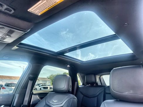 Used 2023 Cadillac XT5 Sportv w/ Technology Package AWD/4WD image 22
