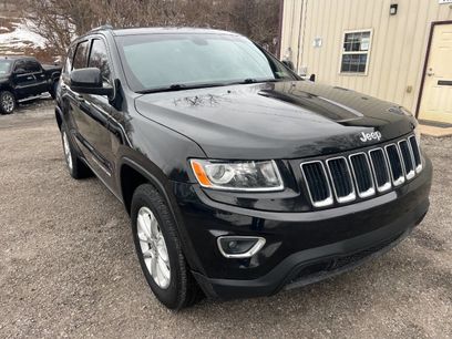 Used 2014 Jeep Grand Cherokee Laredo w/ 18" Wheel & 8.4" Radio Group