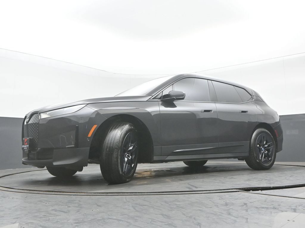 Used 2024 BMW iX xDrive50 w/ Convenience Package AWD/4WD image 29