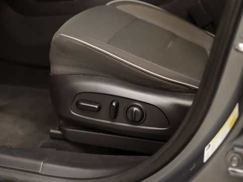 Used 2021 Chevrolet TrailBlazer LT w/ Convenience Package FWD image 20