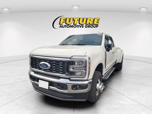 Used 2026 Ford F350 Lariat w/ Chrome Package AWD/4WD image 3