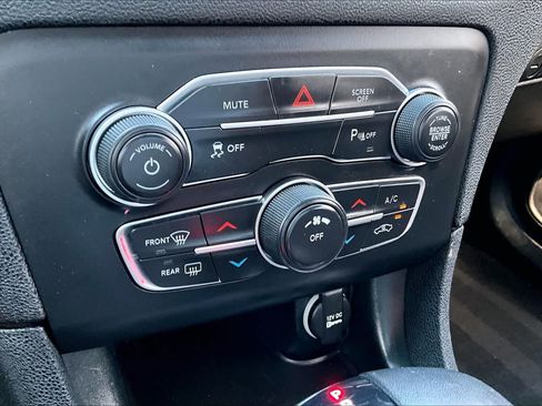 Used 2023 Dodge Charger SXT RWD image 34