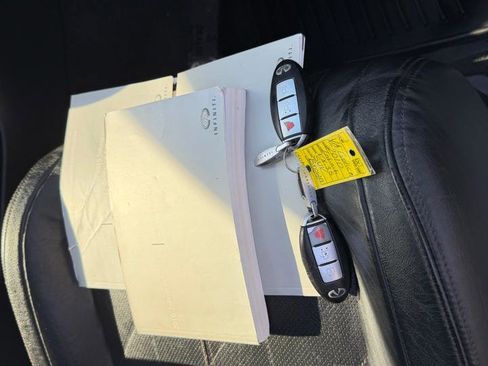 Used 2010 INFINITI FX35 AWD w/ Navigation Pkg image 26