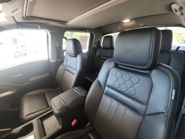Used 2022 Nissan Frontier SV w/ SV Premium Package AWD/4WD image 24