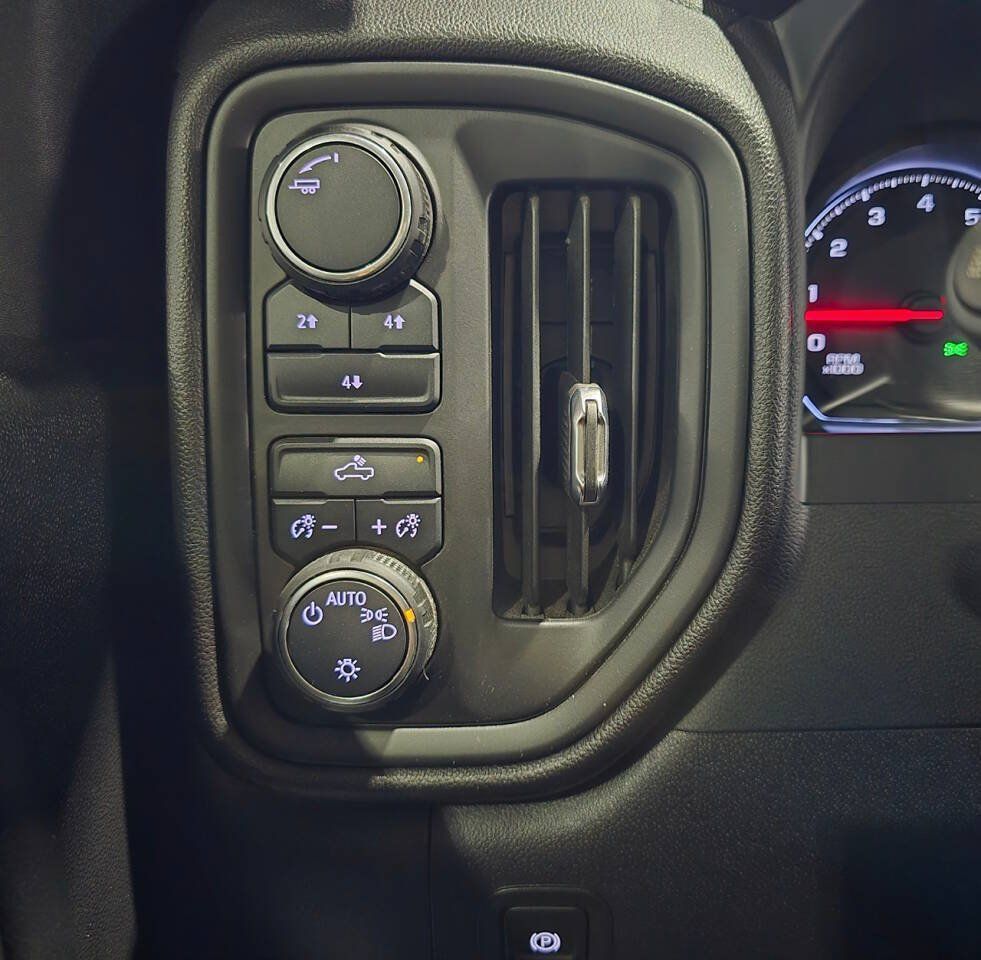 Used 2024 Chevrolet Silverado 2500 Custom w/ Custom Convenience Package AWD/4WD image 18