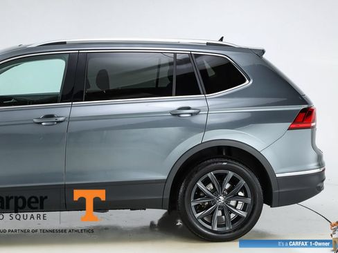 Used 2024 Volkswagen Tiguan SE w/ Panoramic Sunroof Package FWD image 43
