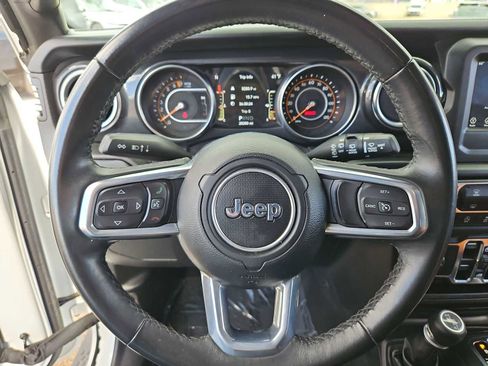 Used 2021 Jeep Wrangler Unlimited Sahara image 23