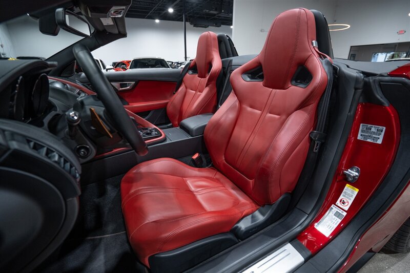 Used 2015 Jaguar F-TYPE S RWD image 23