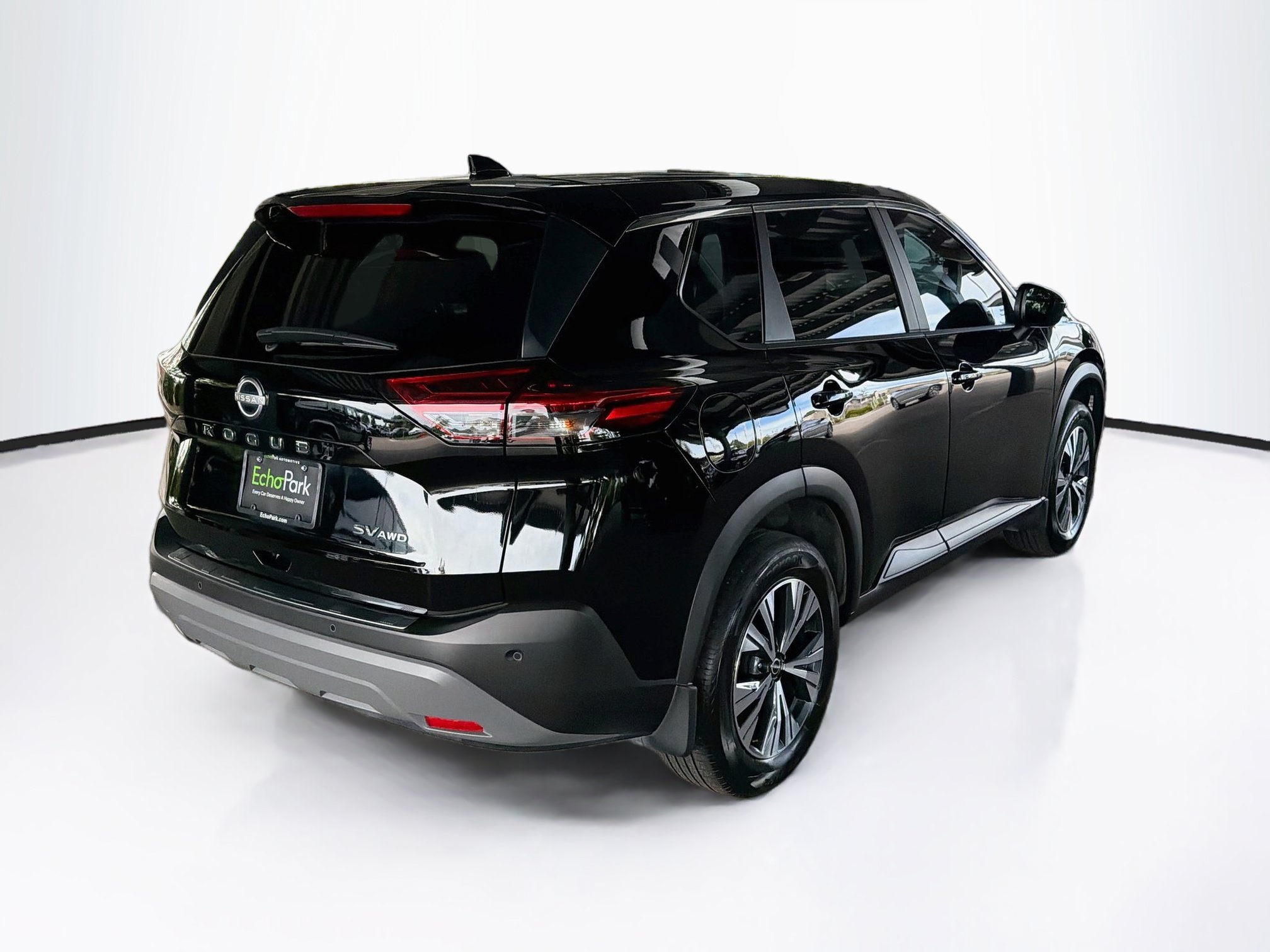 Used 2023 Nissan Rogue SV AWD/4WD image 9