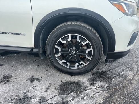 Used 2020 Nissan Pathfinder SV w/ Rock Creek Edition image 5