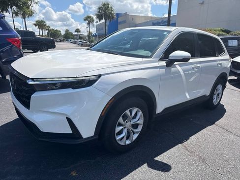 Used 2024 Honda CR-V LX image 7