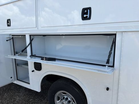 New 2025 Chevrolet Express 3500 w/ Power Convenience Package RWD image 14