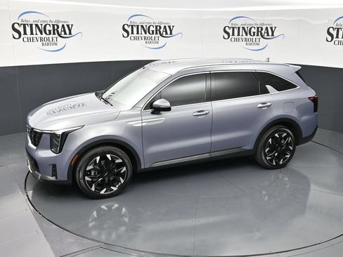 Used 2025 Kia Sorento EX FWD image 23