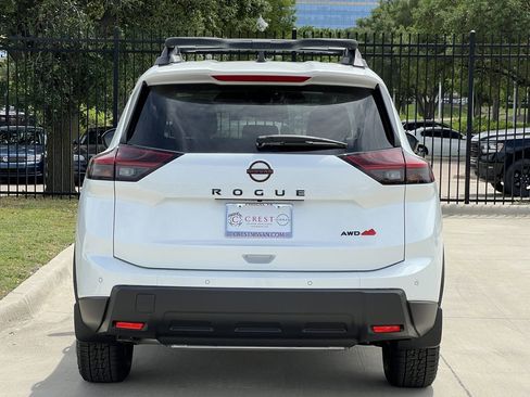 New 2026 Nissan Rogue SV AWD/4WD image 9