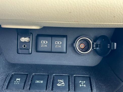 Used 2017 Toyota Highlander Limited Platinum image 38