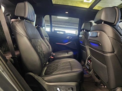 Used 2026 BMW X7 xDrive40i w/ M Sport Package AWD/4WD image 40