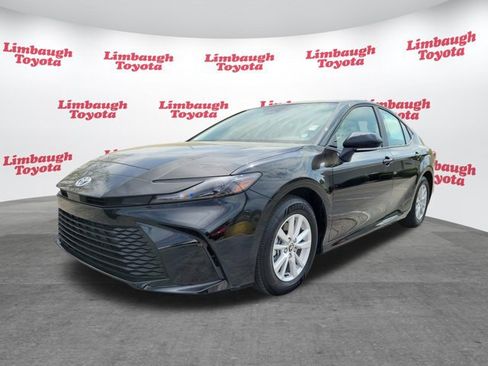 Used 2026 Toyota Camry LE image 21
