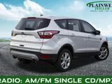Used 2017 Ford Escape SE image 3