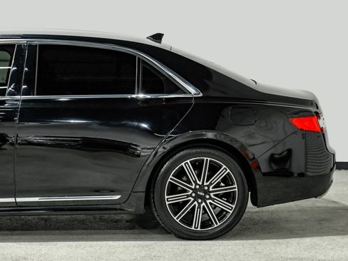 Used 2018 Lincoln Continental Reserve FWD image 11