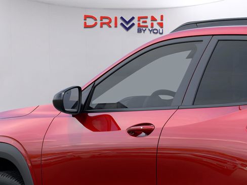 New 2026 Chevrolet Trax RS image 12