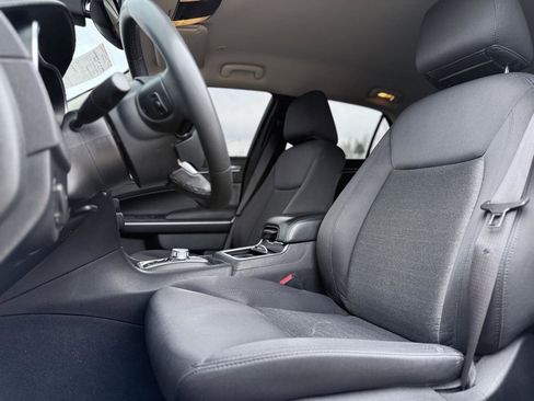 Used 2022 Chrysler 300 Touring w/ Sport Appearance Package image 12