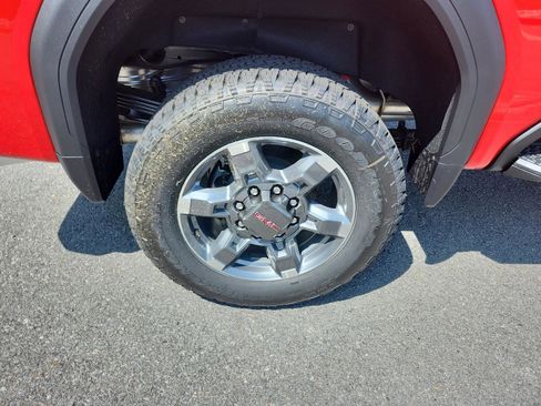 New 2025 GMC Sierra 2500 SLE w/ SLE Value Package; image 9