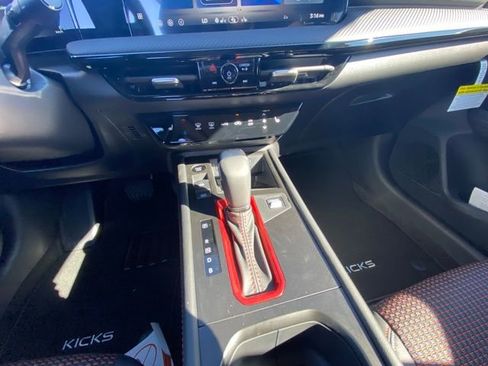 New 2026 Nissan Kicks SR image 13