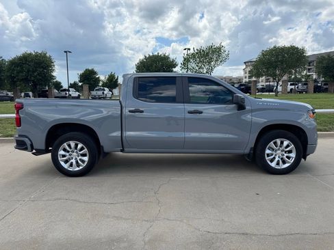 Used 2024 Chevrolet Silverado 1500 Custom RWD image 3