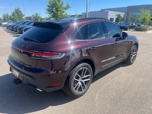 Used 2023 Porsche Macan AWD/4WD image 3