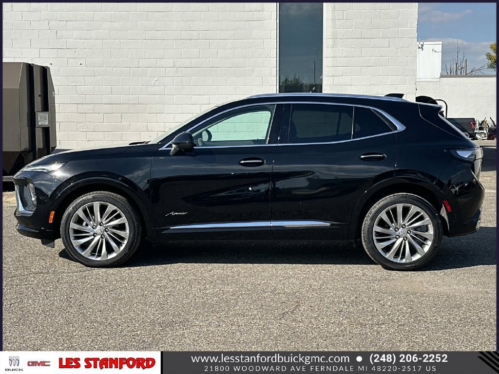 Used 2025 Buick Envision Avenir AWD/4WD image 2